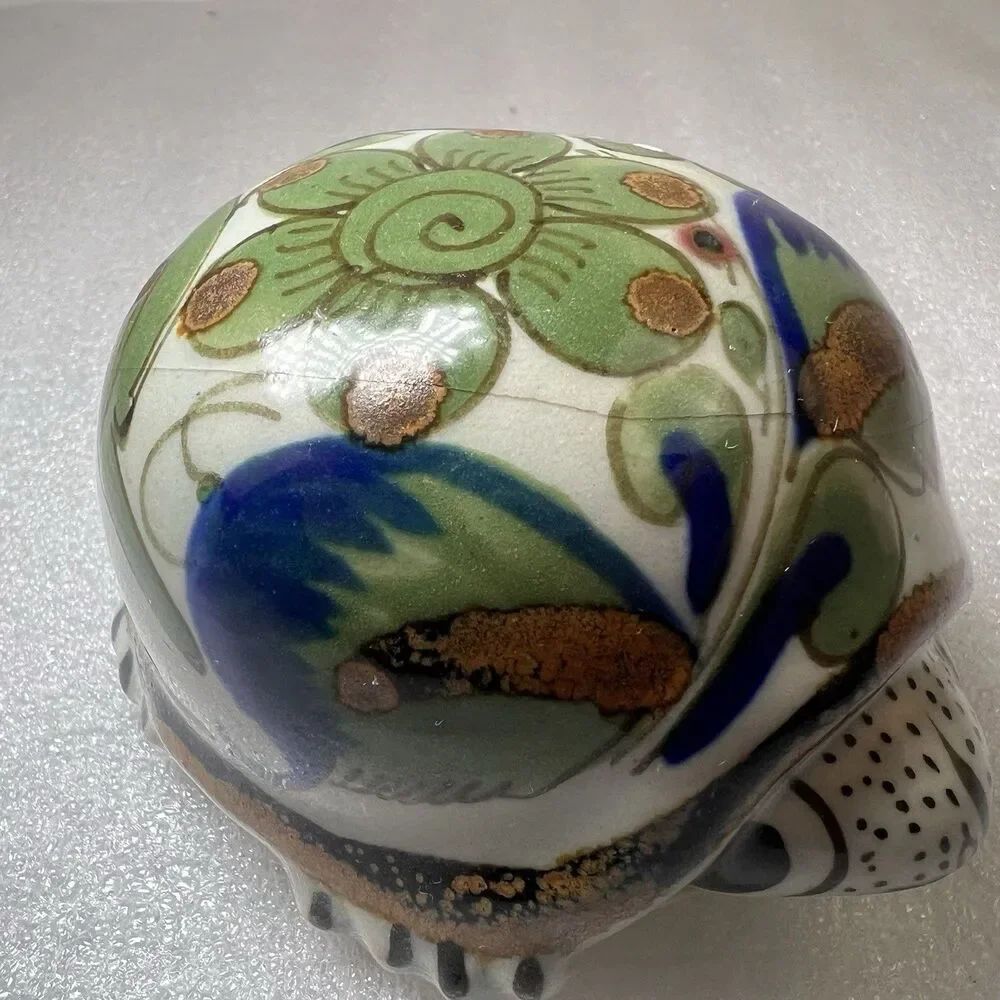 KEN EDWARDS HAND PAINTED MEXICAN POTTERY TURTLE FIGURINE 3.5” MEXICO FOLK ART